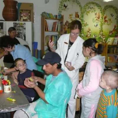 DE OEC Gyermekklinikán 2010. november 09-én tartott kézművesfoglalkozás - adó, 1%, alapítvány, támogatás