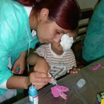 DE OEC Gyermekklinikán 2010. november 09-én tartott kézművesfoglalkozás - adó, 1%, alapítvány, támogatás