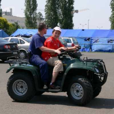 Debrecenben és Miskolcon kezelt gyermekek kirándulása a budapesti Gyermeknapra - adó, 1%, alapítvány, támogatás