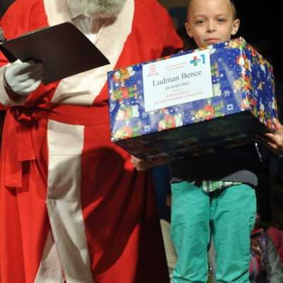 Decemberi ajándékozási ünnepség 2015 - adó, 1%, alapítvány, támogatás