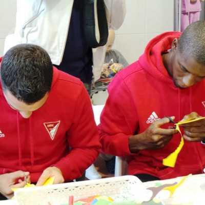 DVSC labdarugói látogatták meg a kis betegeket - adó, 1%, alapítvány, támogatás