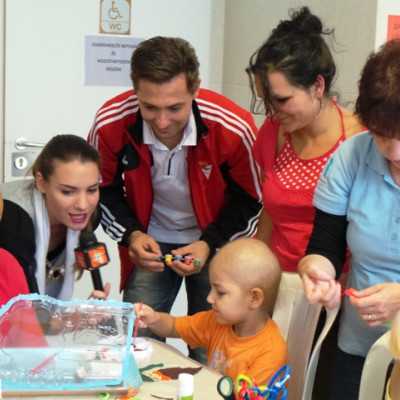 DVSC labdarugói látogatták meg a kis betegeket - adó, 1%, alapítvány, támogatás