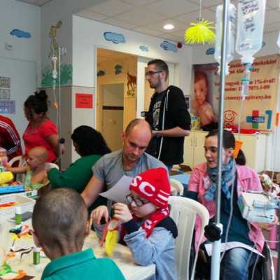 DVSC labdarugói látogatták meg a kis betegeket - adó, 1%, alapítvány, támogatás