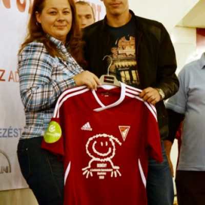 DVSC-TEVA mezek jótékonysági sorsolása és átadása! - adó, 1%, alapítvány, támogatás