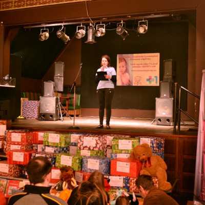 Eljutottak a beteg gyermekekhez a szeretet ajándékai - adó, 1%, alapítvány, támogatás