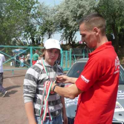 Élményautózás a salakpályán - adó, 1%, alapítvány, támogatás