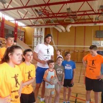 Élményekben gazdag nap Nagy László nemzetközi kézilabda táborában - adó, 1%, alapítvány, támogatás