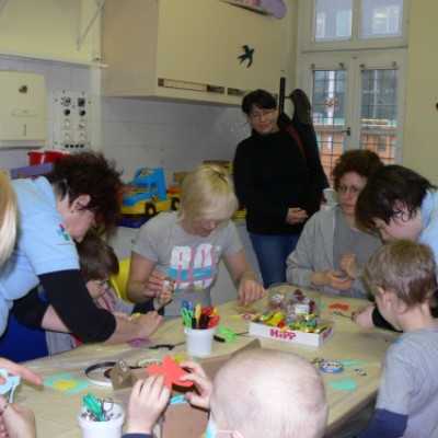 Élményterápiás kézműves foglalkozás a Madarász utcai Gyermekklinika Hematológiáján - adó, 1%, alapítvány, támogatás