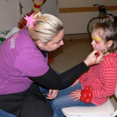 Élményterápiás kézműves foglalkozás a Madarász utcai Gyermekklinika Hematológiáján - adó, 1%, alapítvány, támogatás