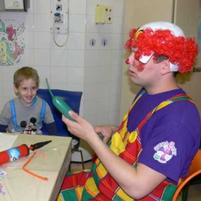 Élményterápiás kézműves foglalkozás a Madarász utcai Gyermekklinika Hematológiáján - adó, 1%, alapítvány, támogatás