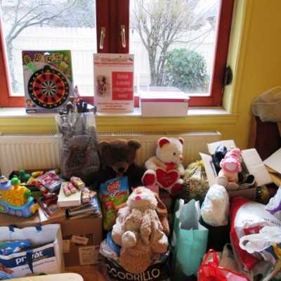 Érkeznek a „cipősdoboznyi szeretet” ajándékai és a csokoládék 2017 - alapítvány, adó 1%, támogatás