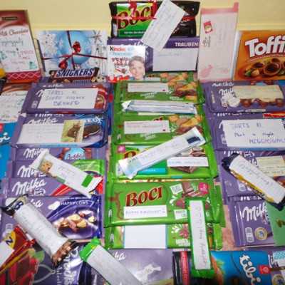 Érkeznek a „cipős doboznyi szeretet” ajándékai és a csokoládék 2015 - alapítvány, adó 1%, támogatás