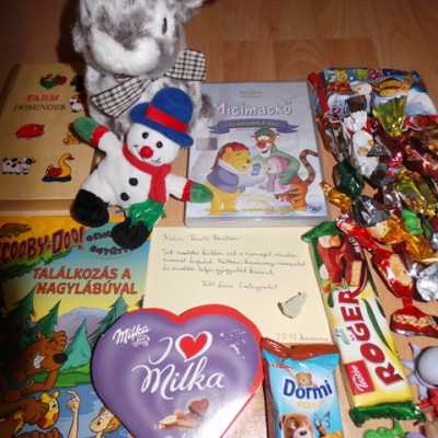 Érkeznek a „cipős doboznyi szeretet” ajándékai és a csokoládék 2015 - alapítvány, adó 1%, támogatás