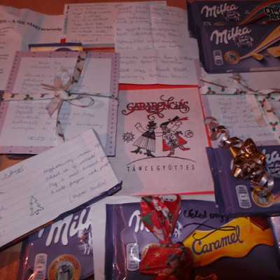 Érkeznek a „cipős doboznyi szeretet” ajándékai és a csokoládék 2015 - alapítvány, adó 1%, támogatás