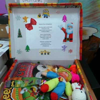 Érkeznek a „cipős doboznyi szeretet” ajándékai és a csokoládék 2015 - alapítvány, adó 1%, támogatás