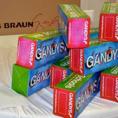 Gyermeknapi ajándékozás a leukémiás és daganatos beteg gyermekek részére - alapítvány, adó 1%, támogatás