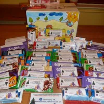 Gyűlnek a csokoládé adományok, üzenettel - adó, 1%, alapítvány, támogatás