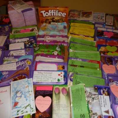 Gyűlnek a csokoládé adományok, üzenettel - adó, 1%, alapítvány, támogatás