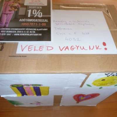 Gyűlnek a csokoládé adományok, üzenettel - adó, 1%, alapítvány, támogatás