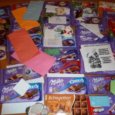 Gyűlnek a csokoládé adományok, üzenettel - adó, 1%, alapítvány, támogatás