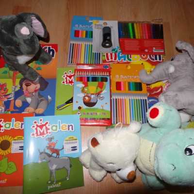 Érkeznek a „cipős doboznyi szeretet” ajándékai és a csokoládék 2015 - alapítvány, adó 1%, támogatás