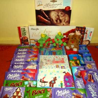 Érkeznek a „cipősdoboznyi szeretet” ajándékai és a csokoládék 2016 - alapítvány, adó 1%, támogatás