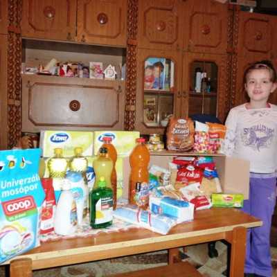 Karácsonyi adománygyűjtés a debreceni METRO-ban - alapítvány, adó 1%, támogatás