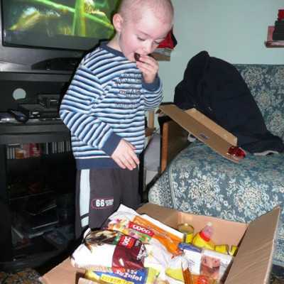 Karácsonyi adománygyűjtés a debreceni METRO-ban - alapítvány, adó 1%, támogatás