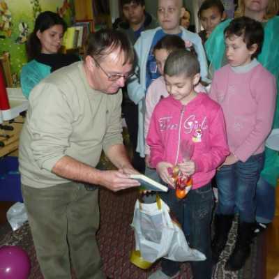 Karácsonyi ünnepség DE OEC gyermekhematológián - adó, 1%, alapítvány, támogatás