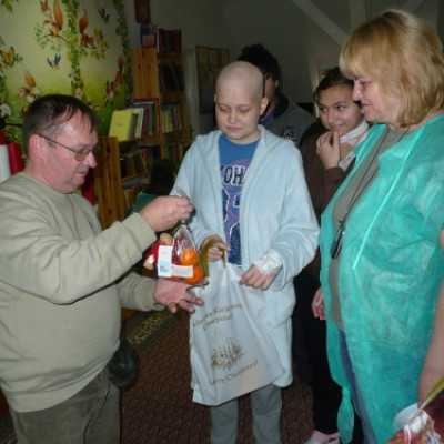 Karácsonyi ünnepség DE OEC gyermekhematológián - adó, 1%, alapítvány, támogatás