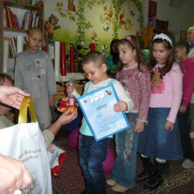 Karácsonyi ünnepség DE OEC gyermekhematológián - adó, 1%, alapítvány, támogatás