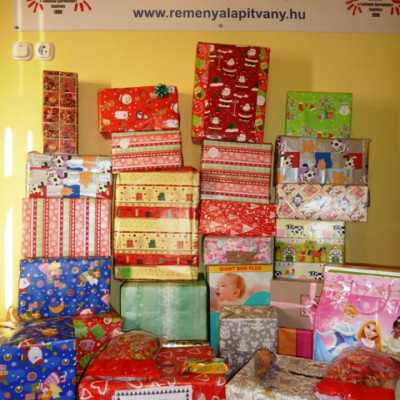 Érkeznek a „cipősdoboznyi szeretet” ajándékai és a csokoládék 2016 - alapítvány, adó 1%, támogatás