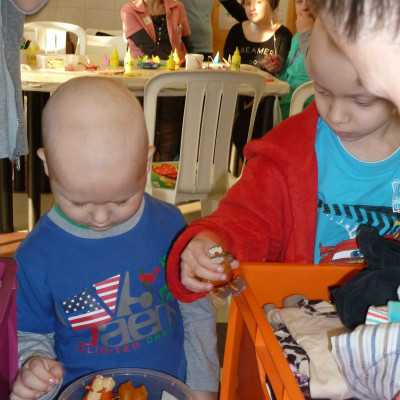 Kézműves foglalkozás Debrecenben a Gyermek Hematológián - alapítvány, adó 1%, támogatás