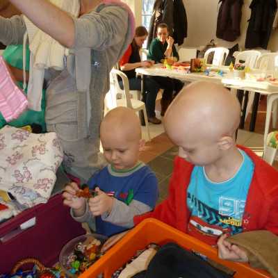 Kézműves foglalkozás Debrecenben a Gyermek Hematológián - alapítvány, adó 1%, támogatás