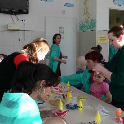 Kézműves foglalkozás Debrecenben a Gyermek Hematológián - alapítvány, adó 1%, támogatás