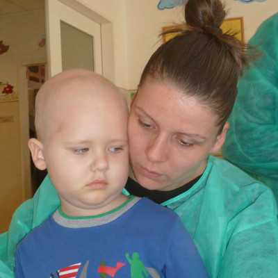 Kézműves foglalkozás Debrecenben a Gyermek Hematológián - alapítvány, adó 1%, támogatás