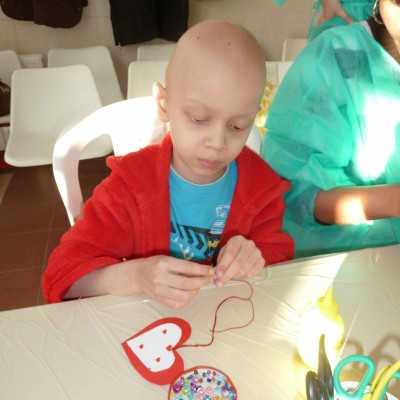 Kézműves foglalkozás Debrecenben a Gyermek Hematológián - alapítvány, adó 1%, támogatás