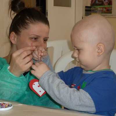 Kézműves foglalkozás Debrecenben a Gyermek Hematológián - alapítvány, adó 1%, támogatás