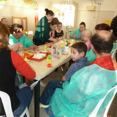 Kézműves foglalkozás Debrecenben a Gyermek Hematológián - alapítvány, adó 1%, támogatás