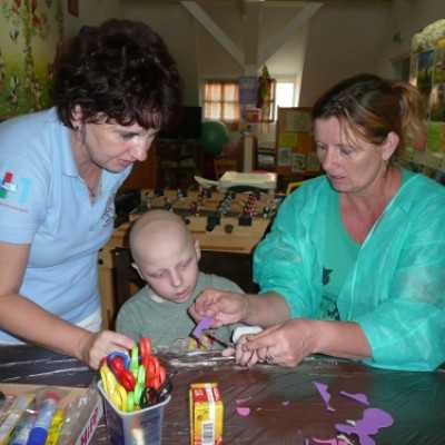 Kézműves foglalkozással színesítettük ismét a kórházi napokat! - adó, 1%, alapítvány, támogatás