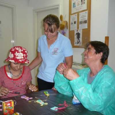 Kézműves foglalkozással színesítettük ismét a kórházi napokat! - adó, 1%, alapítvány, támogatás