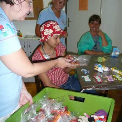 Kézműves foglalkozással színesítettük ismét a kórházi napokat! - adó, 1%, alapítvány, támogatás