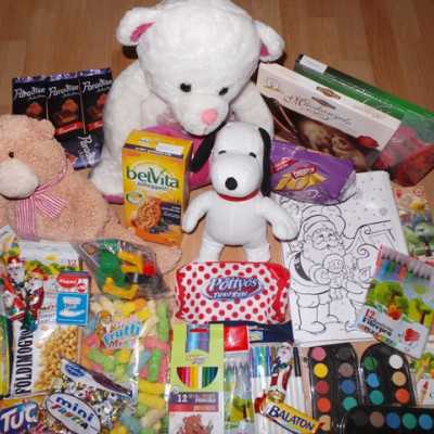 Érkeznek a „cipős doboznyi szeretet” ajándékai és a csokoládék 2015 - alapítvány, adó 1%, támogatás