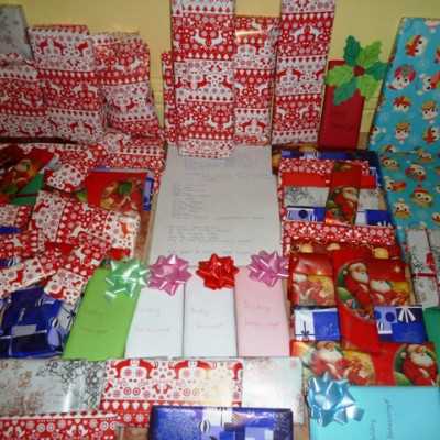 Érkeznek a „cipősdoboznyi szeretet” ajándékai és a csokoládék 2016 - alapítvány, adó 1%, támogatás