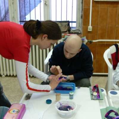 "Kreatív kezek" foglalkozássorozat a DE OEC gyermekhematológián - adó, 1%, alapítvány, támogatás