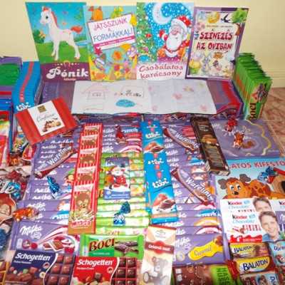 Érkeznek a „cipős doboznyi szeretet” ajándékai és a csokoládék 2015 - alapítvány, adó 1%, támogatás