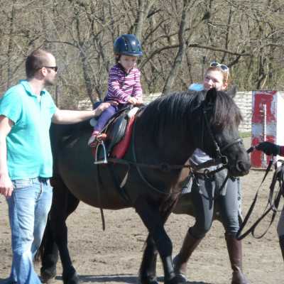 Lelki feltöltődés a Midnight Lovas Klubban - alapítvány, adó 1%, támogatás