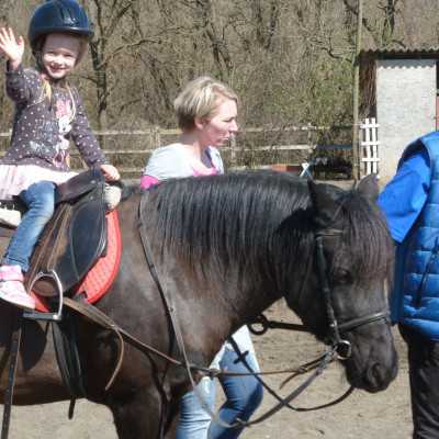 Lelki feltöltődés a Midnight Lovas Klubban - alapítvány, adó 1%, támogatás