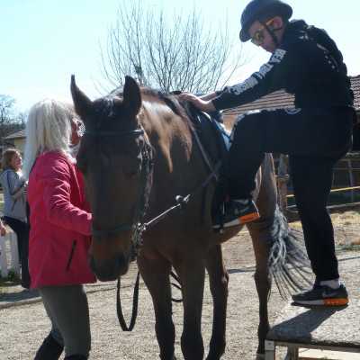 Lelki feltöltődés a Midnight Lovas Klubban - alapítvány, adó 1%, támogatás
