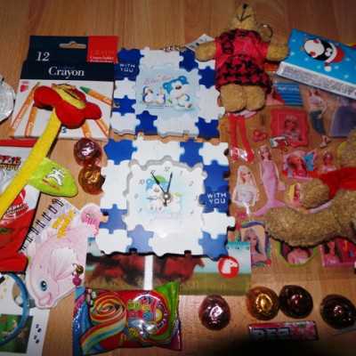 Érkeznek a „cipős doboznyi szeretet” ajándékai és a csokoládék 2015 - alapítvány, adó 1%, támogatás